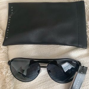 NWT Quay Australia Aviator Sunglasses